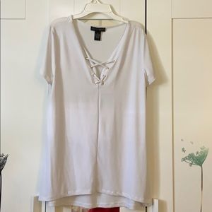 White shirt sleeve M t shirt